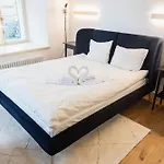 7 Main Square Boutique - Kullassepa Lejlighed Tallinn