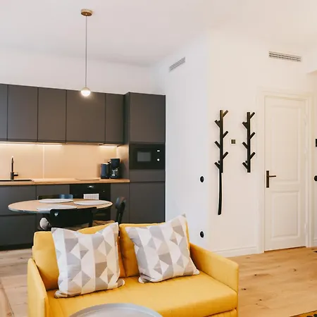 Kullassepa Boutique - Square View * Tallinn