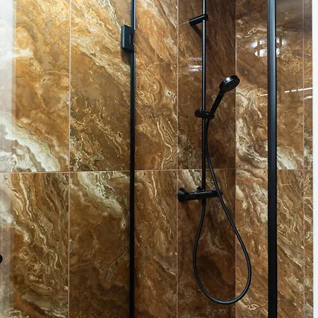 Kullassepa Boutique - Square View Апартаменты Таллин