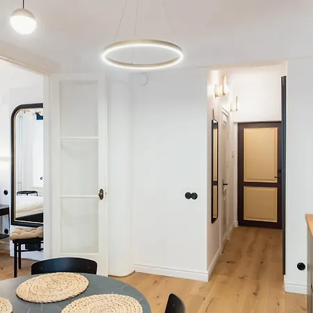 Kullassepa Boutique - Square View Апартаменты Таллин