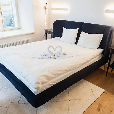 Kullassepa Boutique - Square View Apartment Tallinn