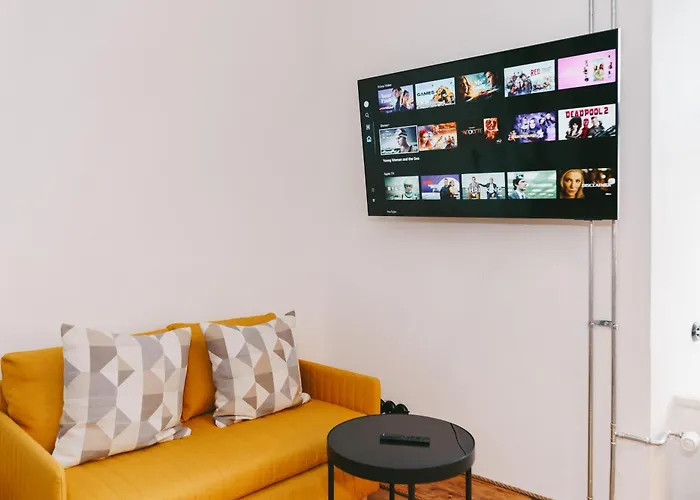 Kullassepa Boutique - Square View * 塔林