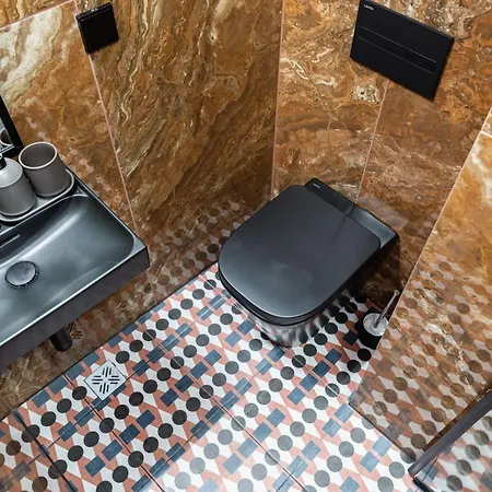 Kullassepa Boutique - Square View