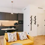 7 Main Square Boutique - Kullassepa * Talin