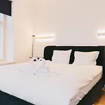 7 Main Square Boutique - Kullassepa Talin