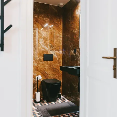 Apartmán Kullassepa Boutique - Square View