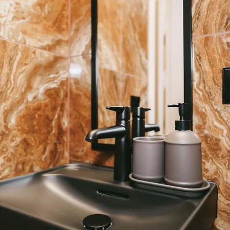 Kullassepa Boutique - Square View