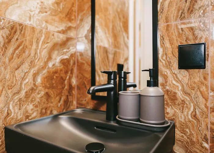 7 Main Square Boutique - Kullassepa